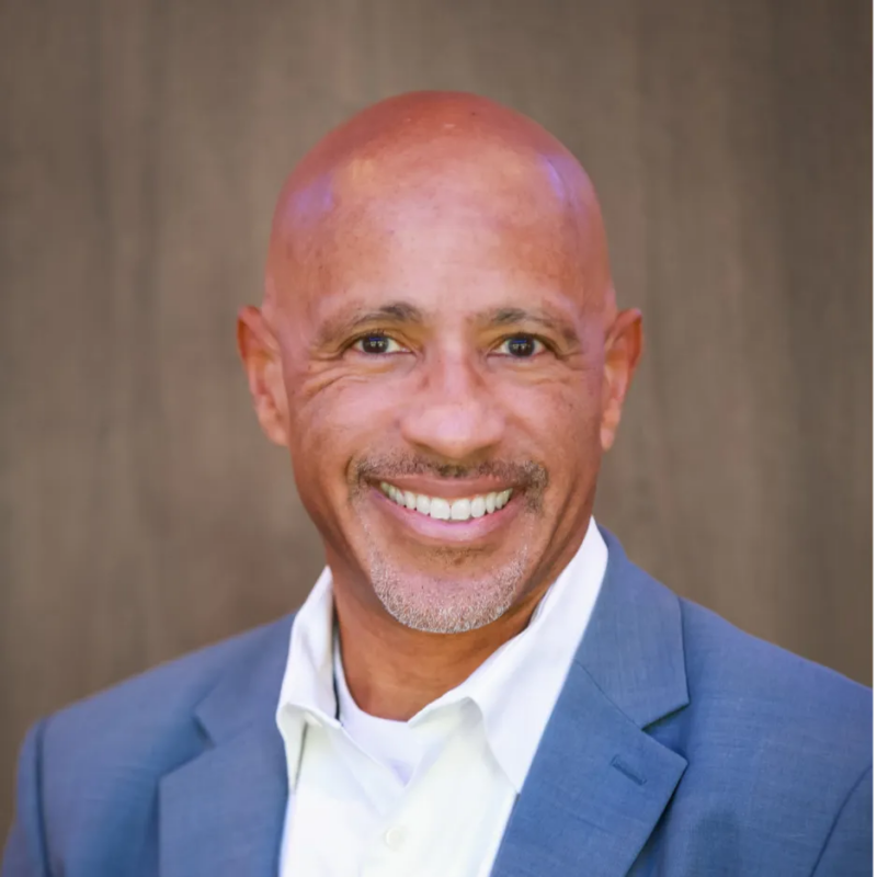 Robb Lee, Trustee